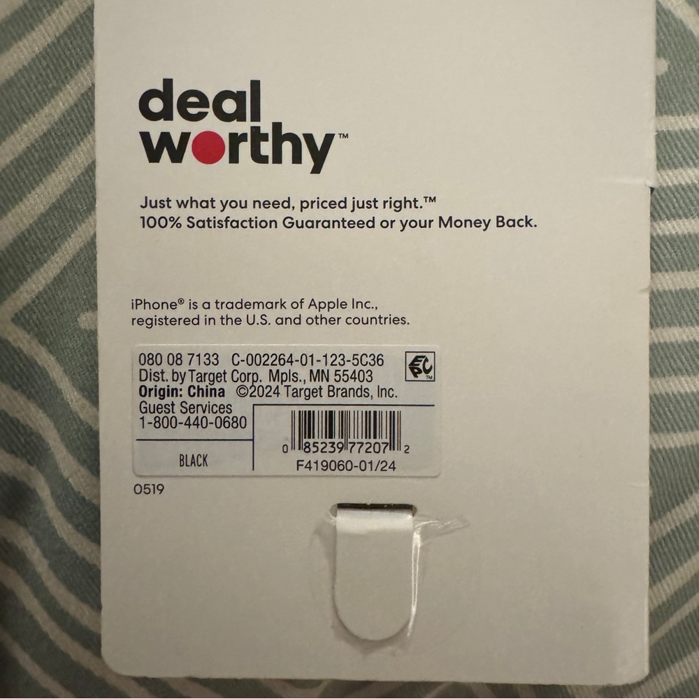 Deal Worthy Black Slim Phone Case for iPhone 15 Pro - Picture 4 of 4